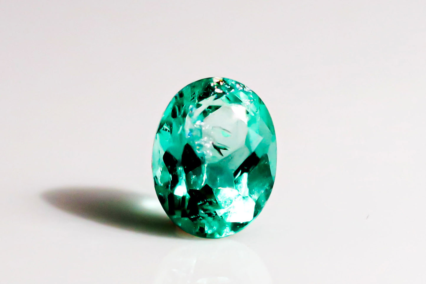 天然 ノンオイル エメラルド（Non-oil Emerald）[コロンビア産]  0.472ct