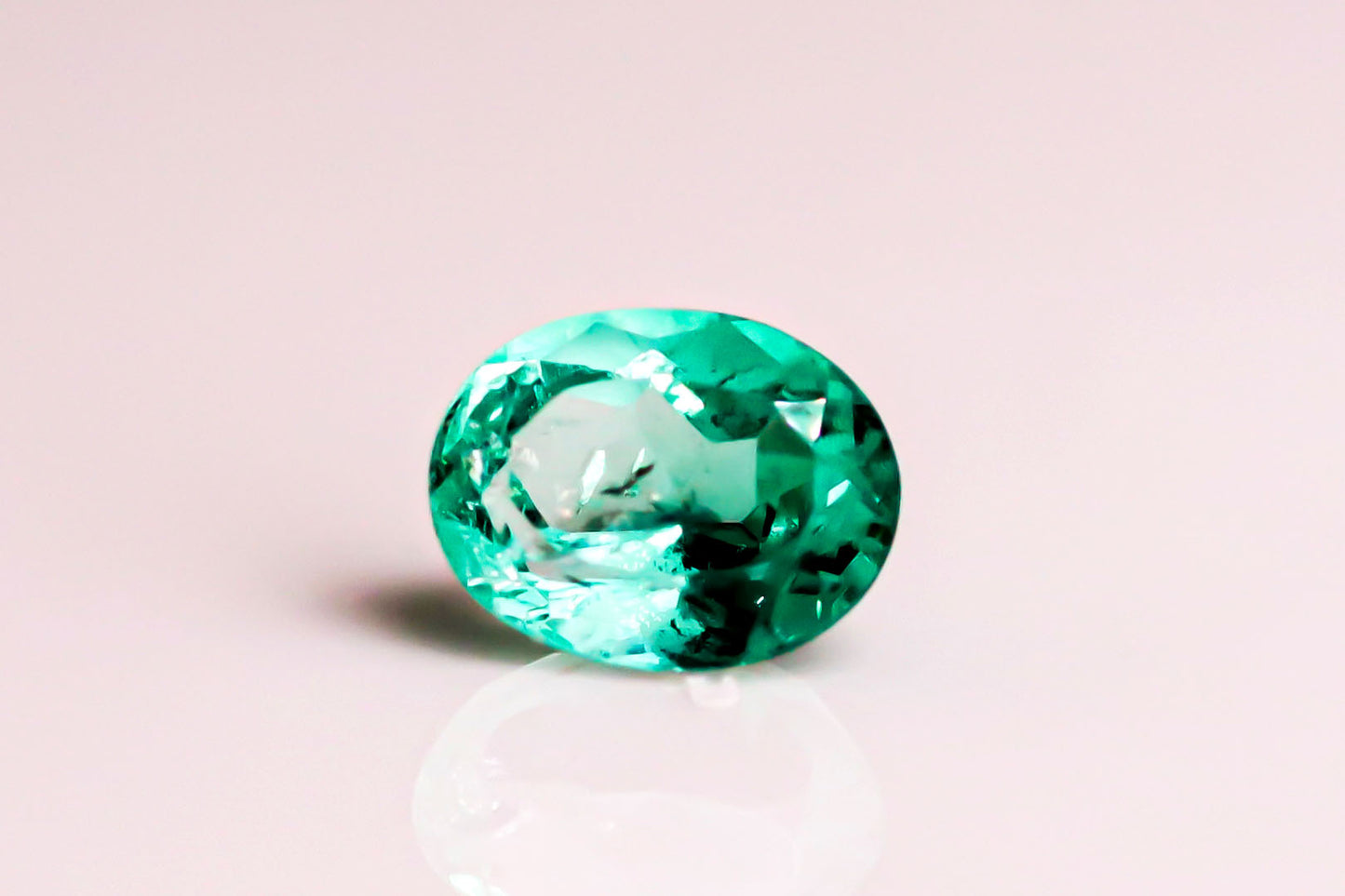 天然 ノンオイル エメラルド（Non-oil Emerald）[コロンビア産]  0.472ct