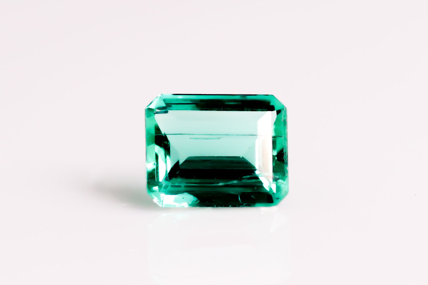 天然 ノンオイル エメラルド（Non-oil Emerald）[コロンビア産] 0.389t