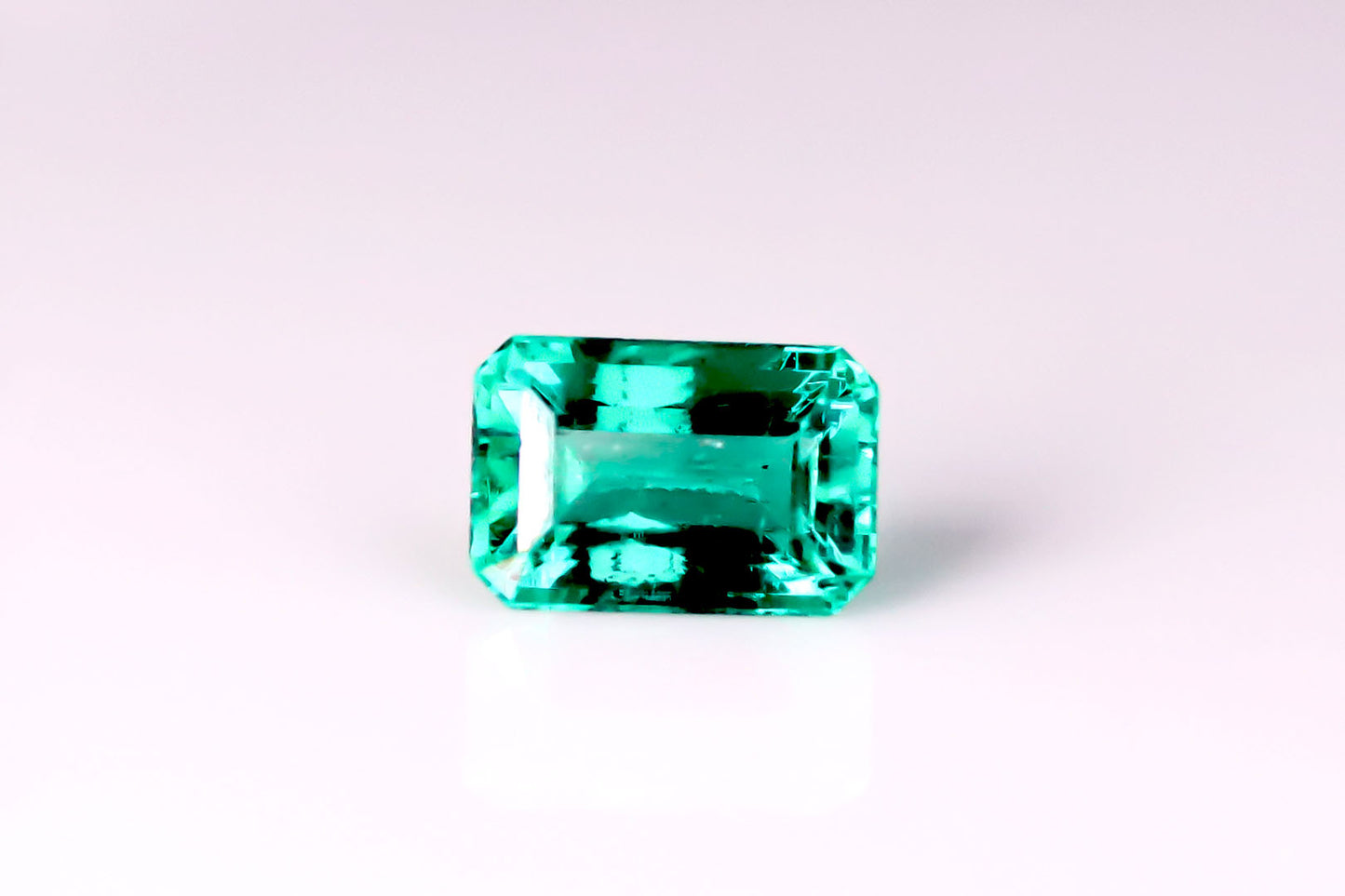 天然 ノンオイル エメラルド（Non-oil Emerald）[コロンビア産] 0.421ct