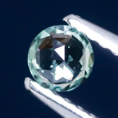 天然アレキサンドライト 0.217ct 〈希少なローズカット〉 [ブラジル産]