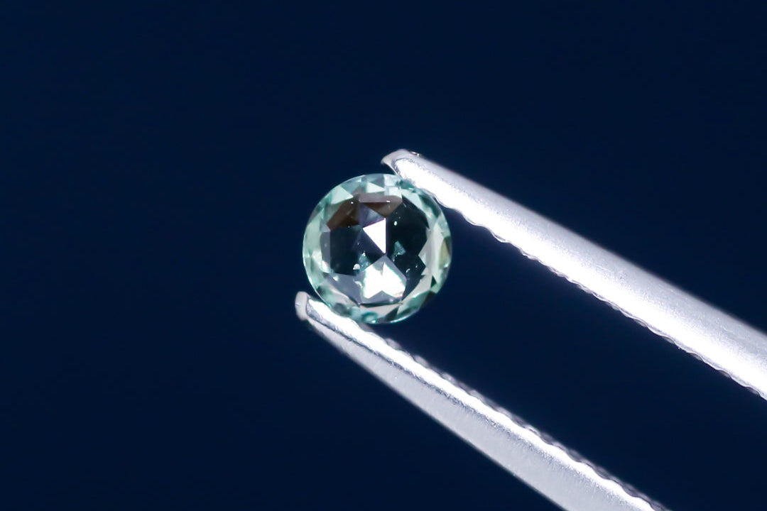 天然アレキサンドライト 希少なローズカット 0.143ct