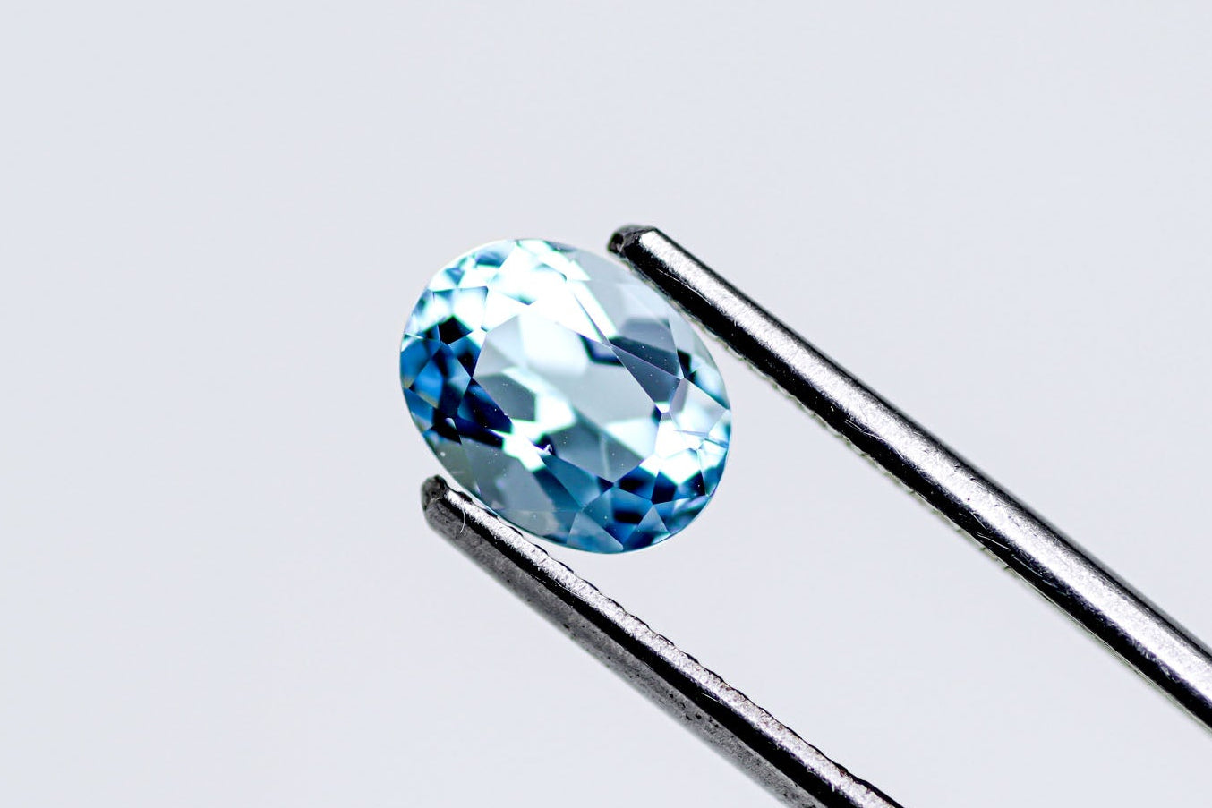 天然ブルートパーズ 2.555ct