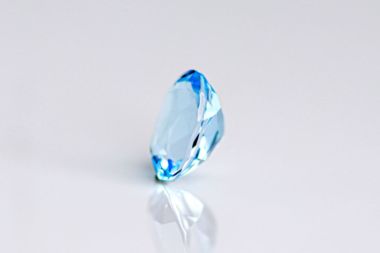 天然ブルートパーズ 2.555ct
