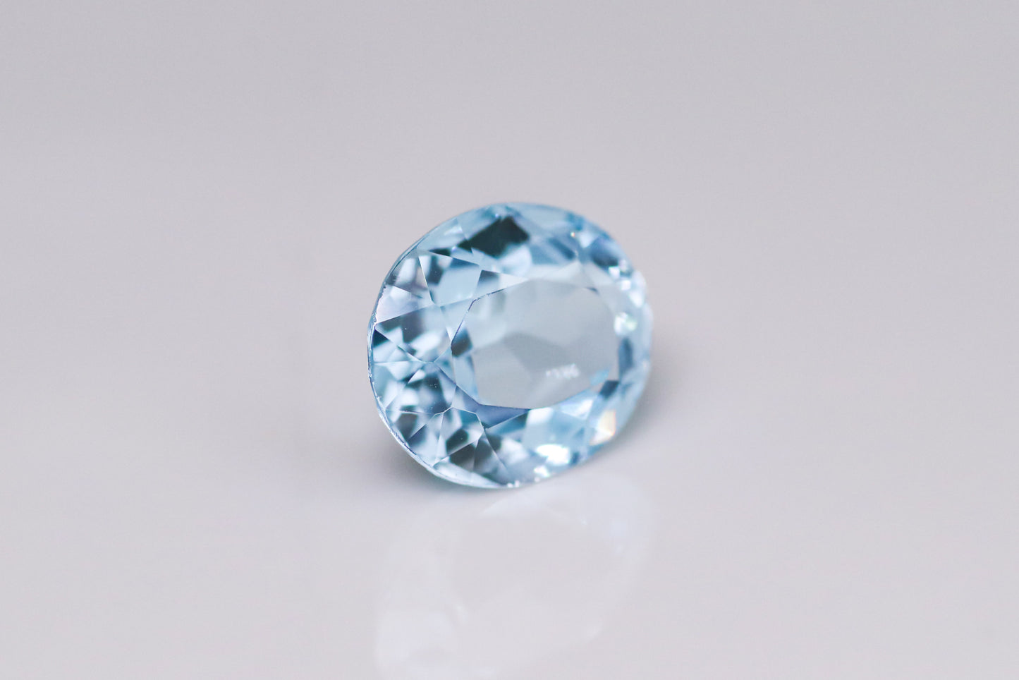 天然ブルートパーズ 5.871ct
