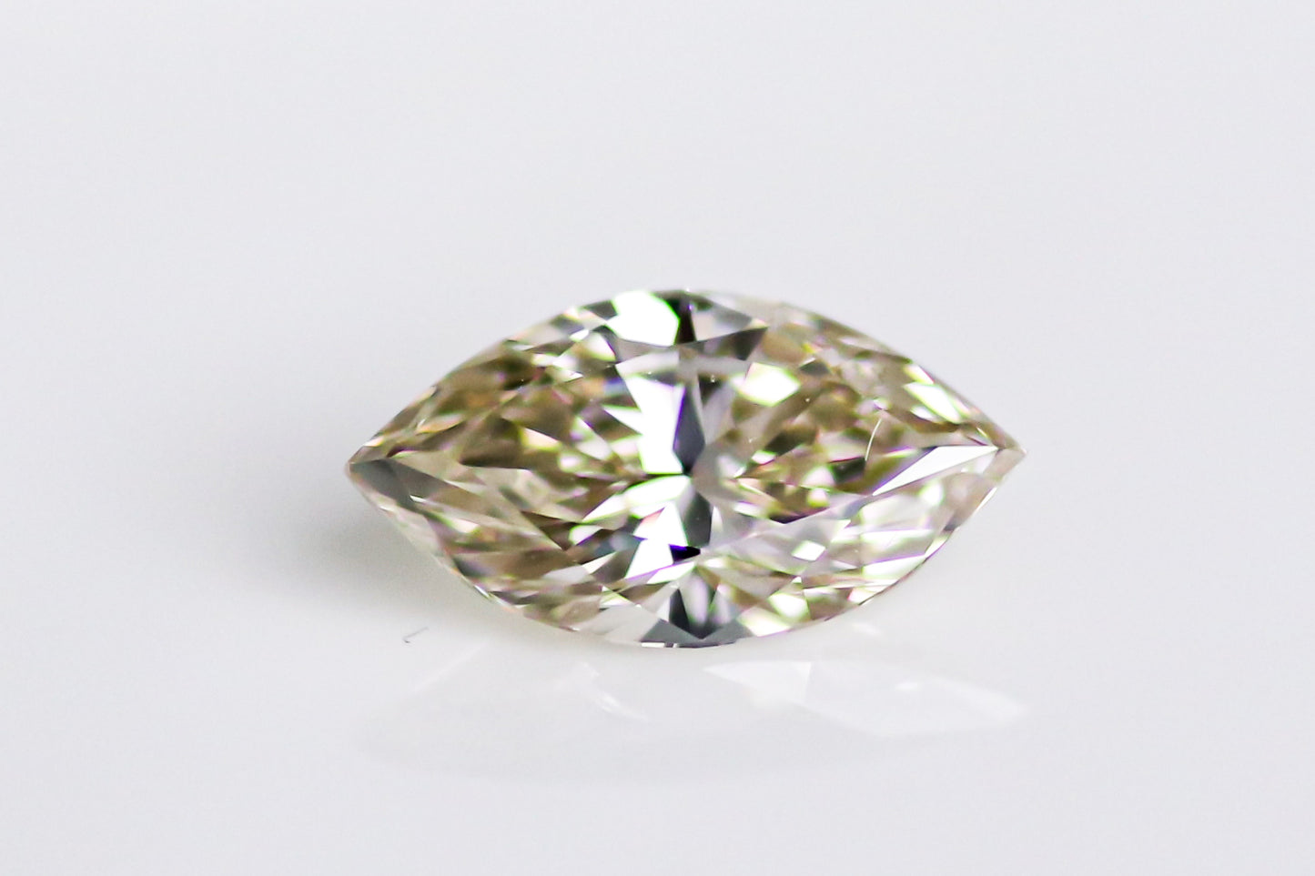 天然ファンシーブラウンダイヤモンド 1.003ct 〈Light Brown〉