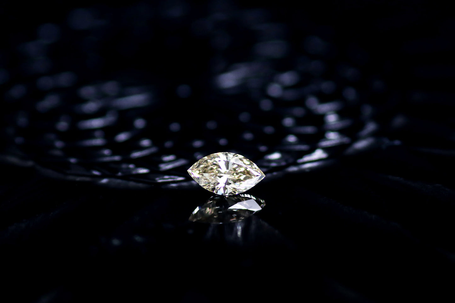 天然ファンシーブラウンダイヤモンド 1.003ct 〈Light Brown〉