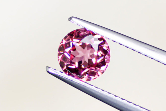 天然ピンクスピネル 1.210ct [ベトナム産]