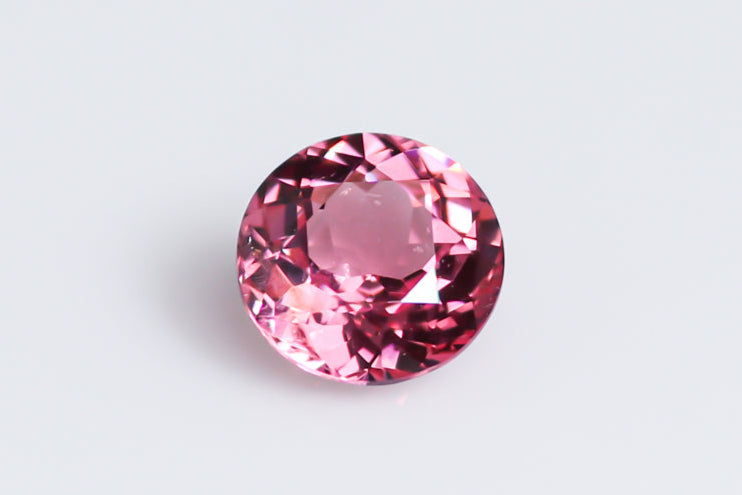 天然ピンクスピネル 1.210ct [ベトナム産]