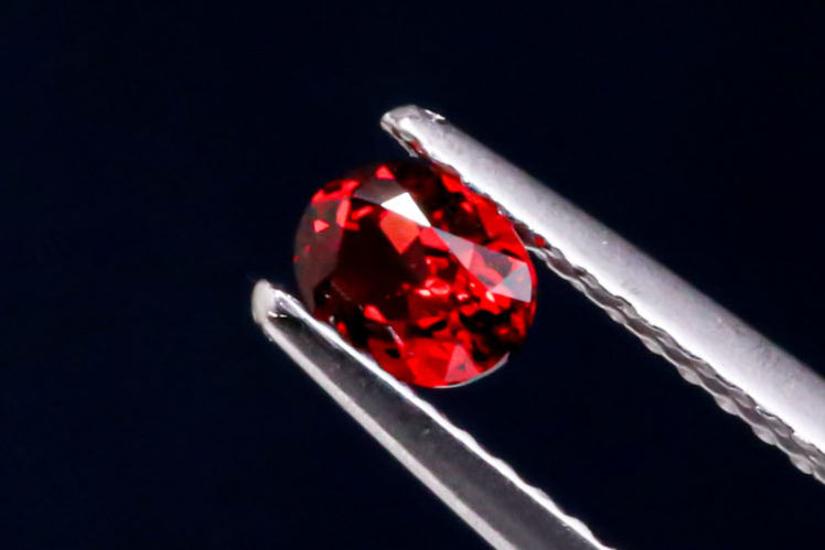 天然レッドスピネル 0.326ct