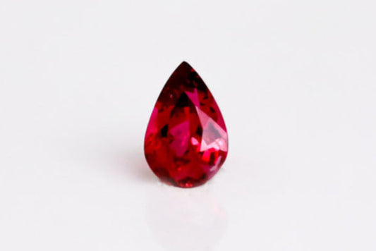 天然レッドスピネル 0.380ct