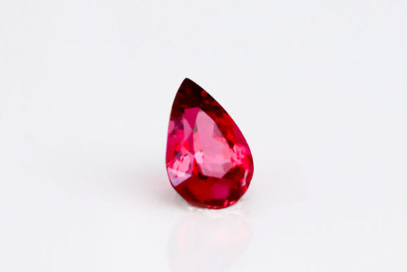 天然レッドスピネル 0.380ct