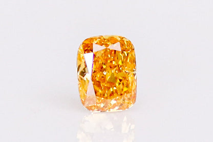 天然ファンシーオレンジダイヤモンド 0.311ct 〈Fancy Vivid Yellowish Orange〉