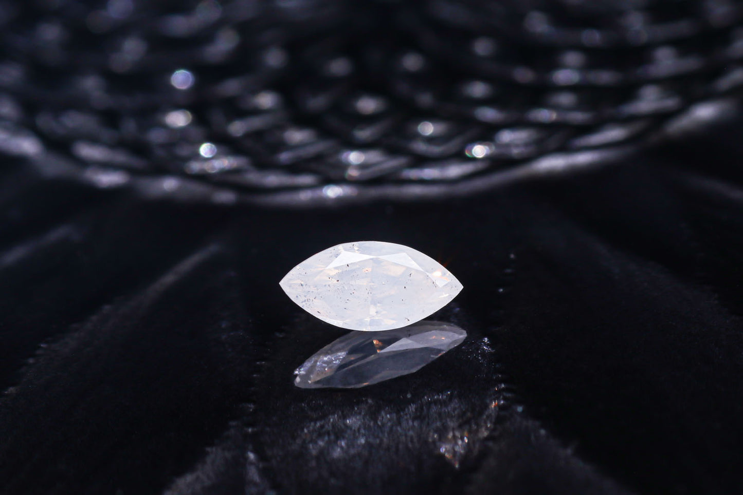 天然ファンシーホワイトダイヤモンド 1.019ct