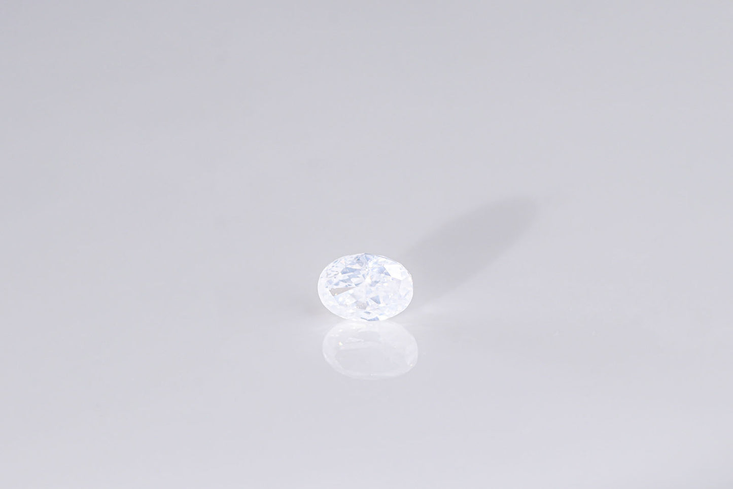 天然ファンシーホワイトダイヤモンド 0.523ct
