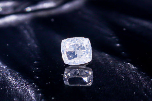 天然ファンシーホワイトダイヤモンド 0.318ct