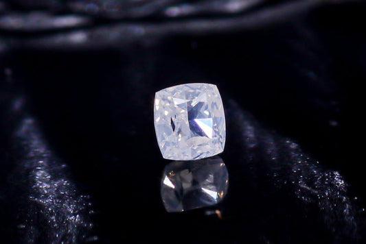 天然ファンシーホワイトダイヤモンド 0.361ct