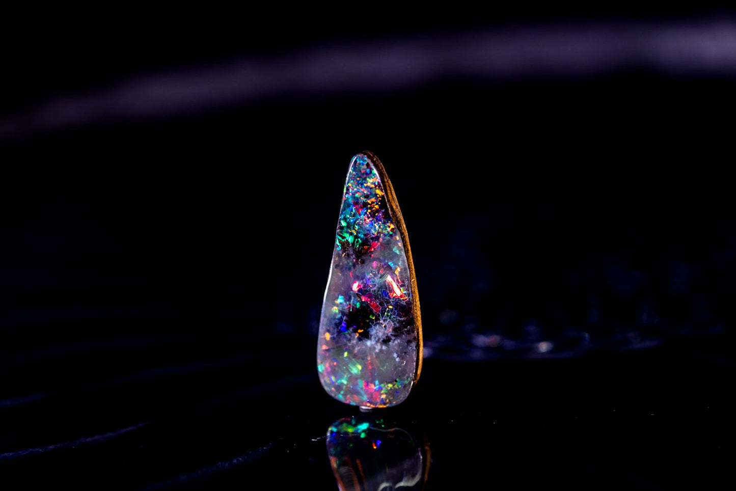 天然ボルダーオパール 8.310ct