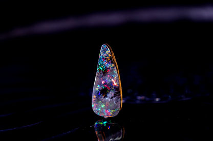 天然ボルダーオパール 8.310ct