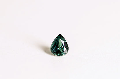 天然アレキサンドライト 0.876ct [インド産]