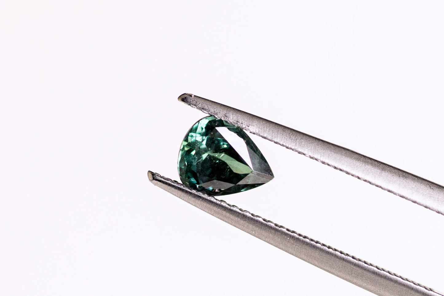天然アレキサンドライト 0.876ct [インド産]