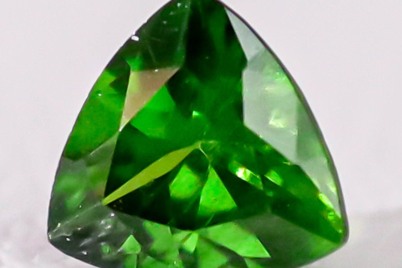 天然デマントイドガーネット 0.320ct［ウラル産］