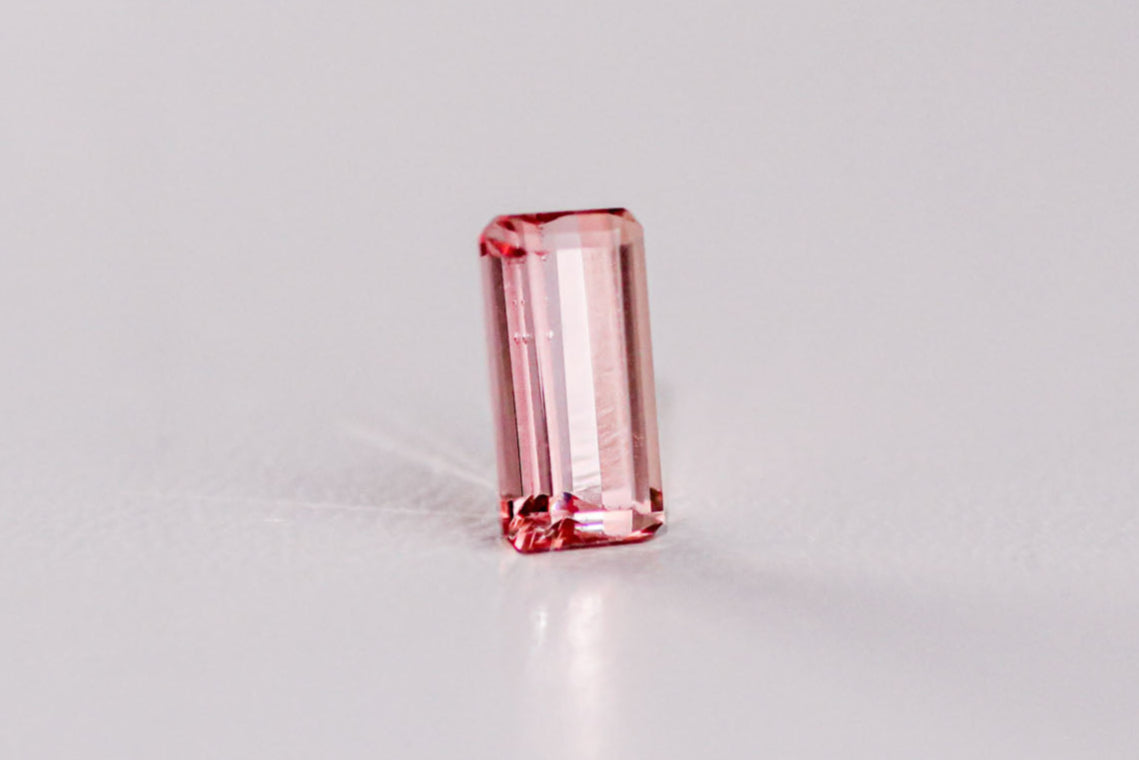 天然インペリアルトパーズ 1.630ct