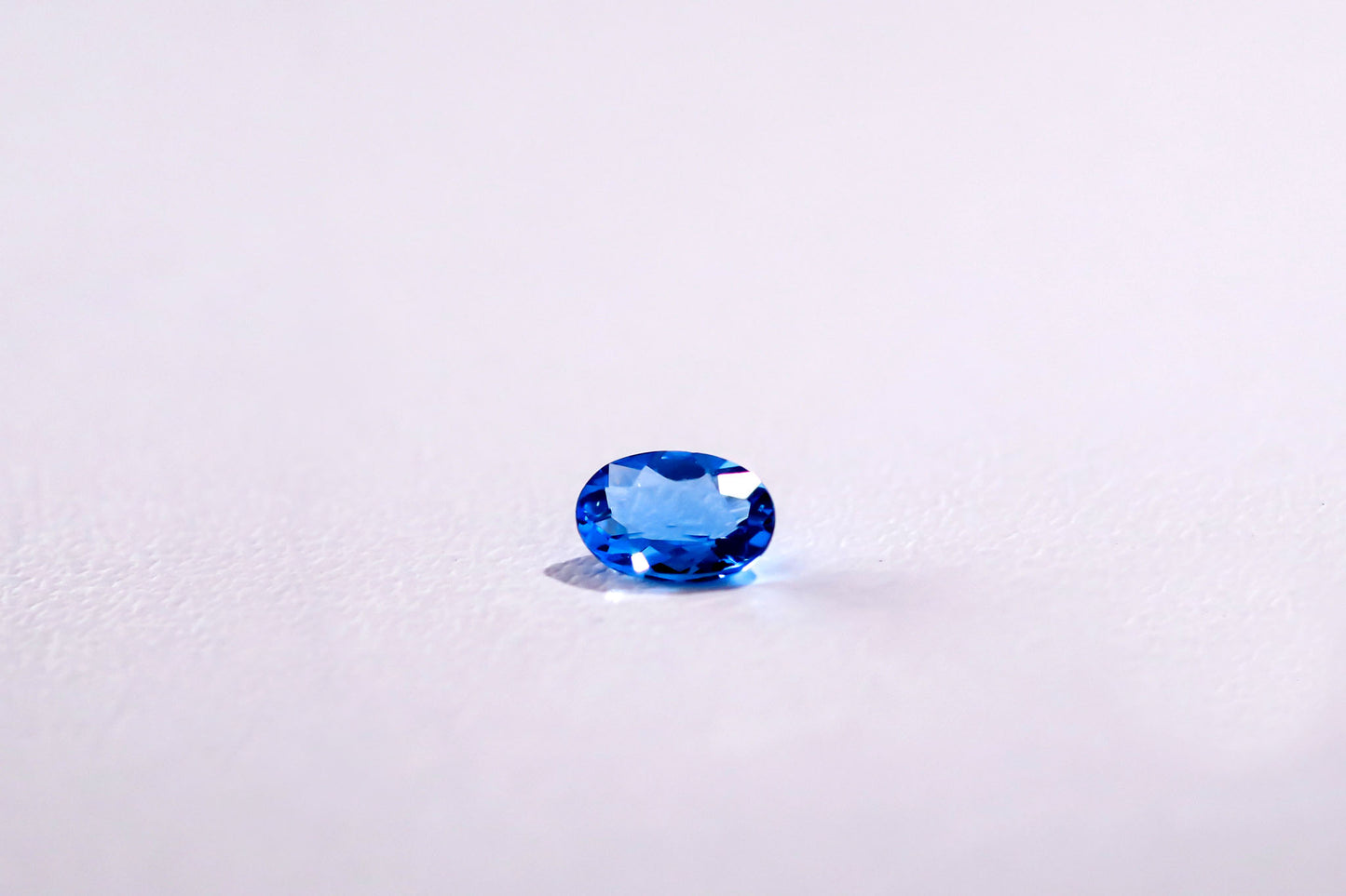 天然アウィナイト 0.105ct