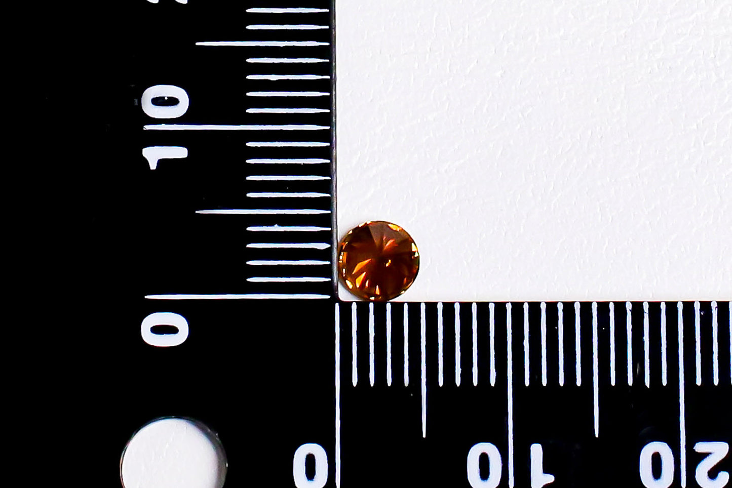 天然ファンシーオレンジダイヤモンド 0.395ct ＜Fancy Deep Yellowish Orange＞