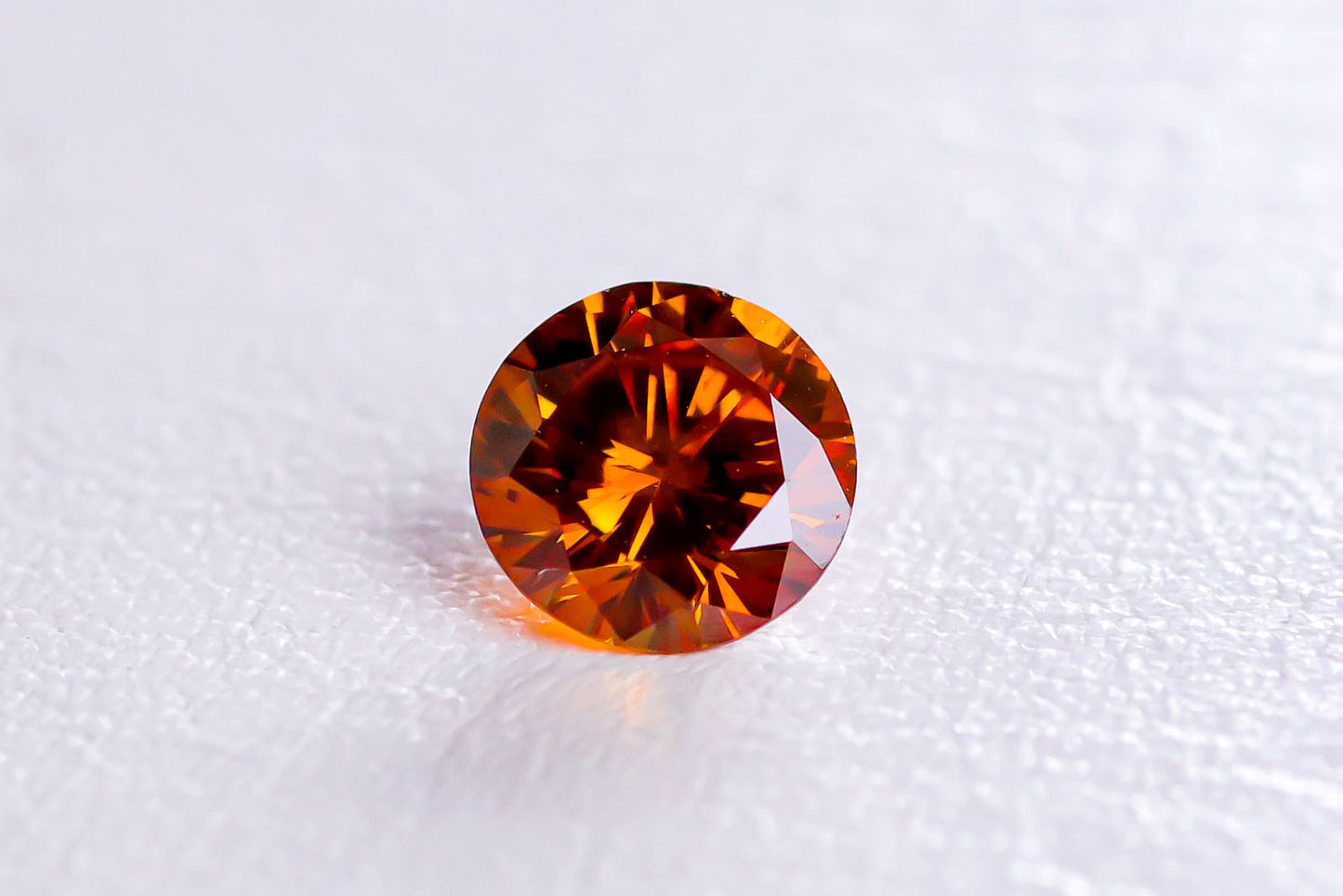 天然ファンシーオレンジダイヤモンド 0.395ct ＜Fancy Deep Yellowish Orange＞