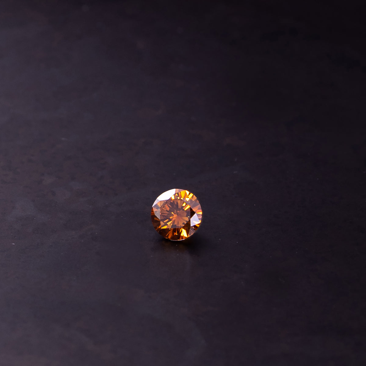 天然オレンジダイヤモンド 0.395ct｜ファンシーディープ・イエローイッシュオレンジ