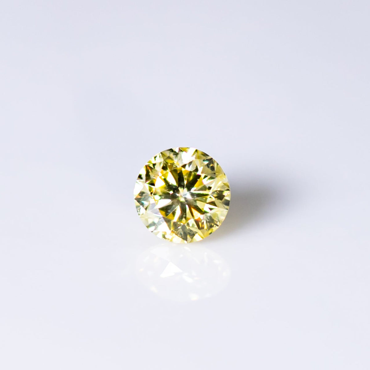 ファンシーインテンスイエローダイヤモンド 0.153ct ルース画像 1