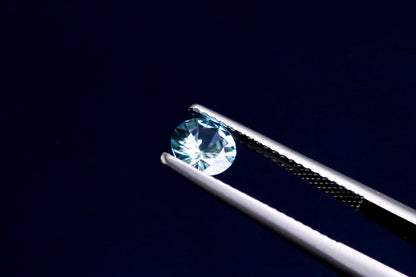天然ブルージルコン 0.91ct
