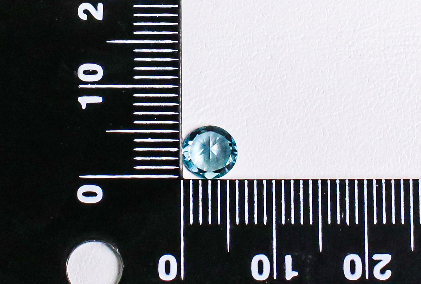 天然ブルージルコン 0.91ct