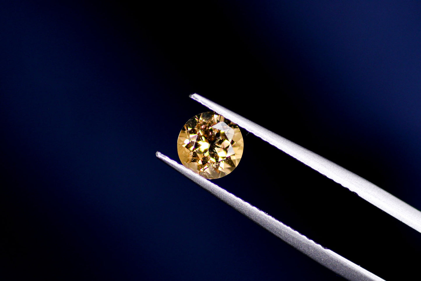 天然インペリアルトパーズ 1.190ct