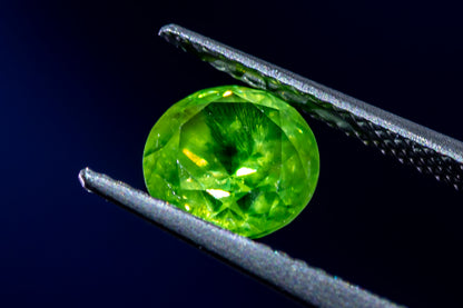 天然デマントイドガーネット 1.940ct［ウラル産]