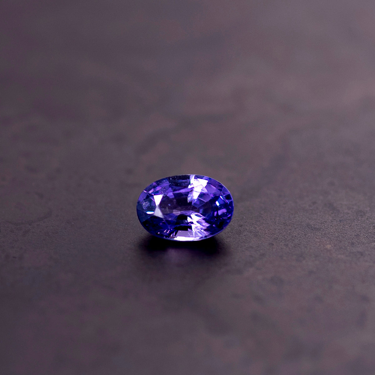 天然ラベンダーサファイア 0.630ct〈非加熱〉 ルース｜J.C.BAR