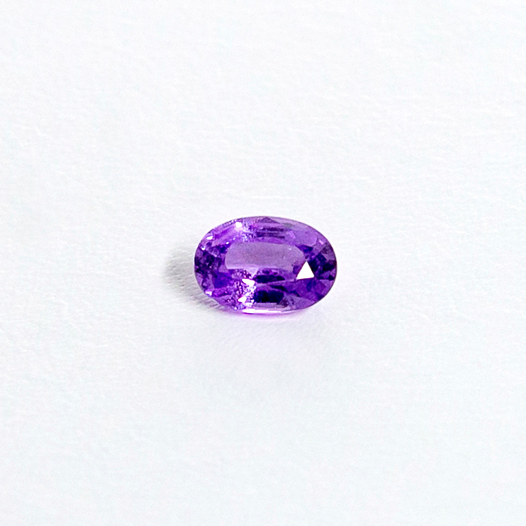 天然ラベンダーサファイア 0.610ct〈非加熱〉 ルース｜J.C.BAR