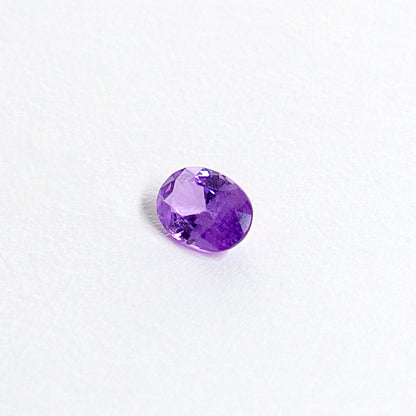 天然ラベンダーサファイア 0.610ct〈非加熱〉 ルース｜J.C.BAR