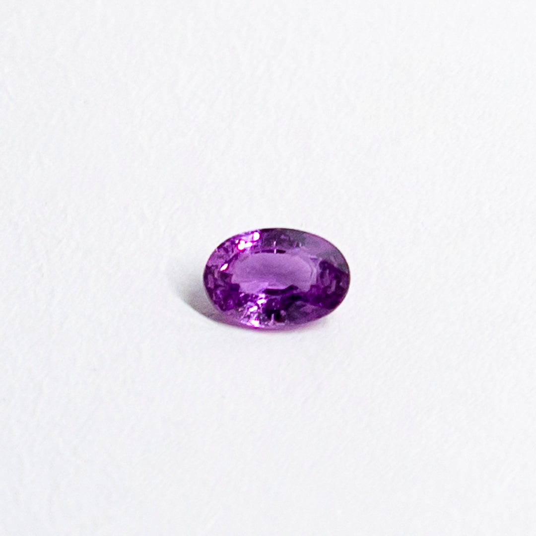 天然ラベンダーサファイア 0.580ct〈非加熱〉 ルース｜J.C.BAR