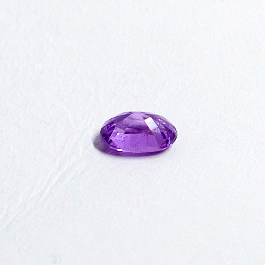 天然ラベンダーサファイア 0.640ct〈非加熱〉 ルース｜J.C.BAR