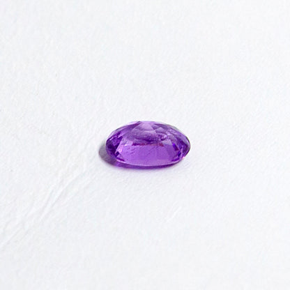 天然ラベンダーサファイア 0.640ct〈非加熱〉 ルース｜J.C.BAR