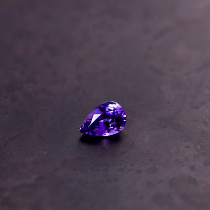 天然ラベンダーサファイア 0.540ct〈非加熱〉 ルース｜J.C.BAR