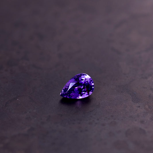 天然ラベンダーサファイア 0.540ct〈非加熱〉 ルース｜J.C.BAR