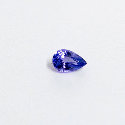 天然ラベンダーサファイア 0.560ct〈非加熱〉 ルース｜J.C.BAR