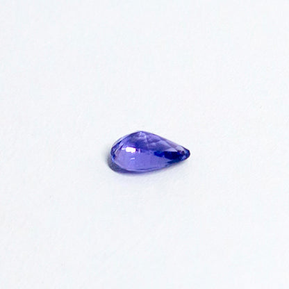 天然ラベンダーサファイア 0.560ct〈非加熱〉 ルース｜J.C.BAR