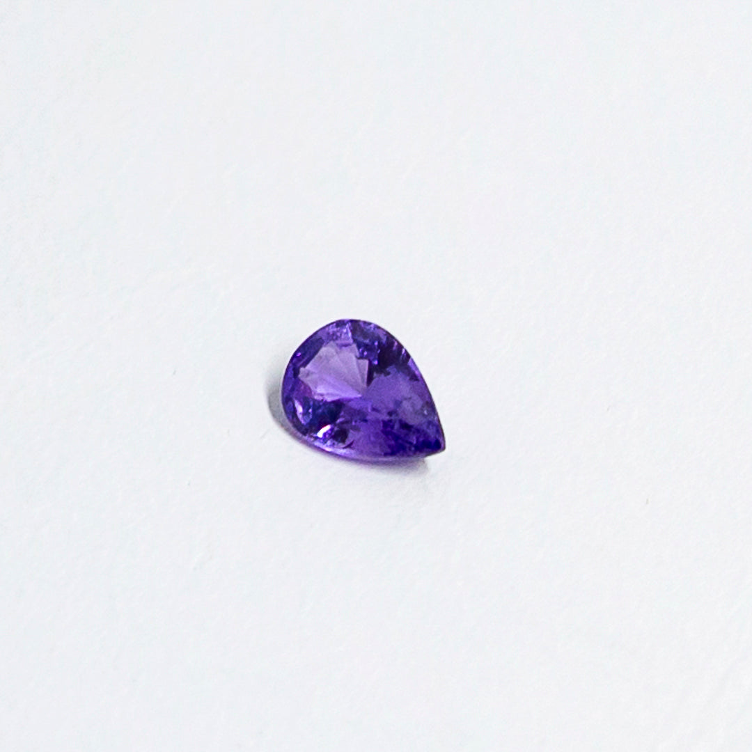 天然ラベンダーサファイア 0.430ct〈非加熱〉 ルース｜J.C.BAR