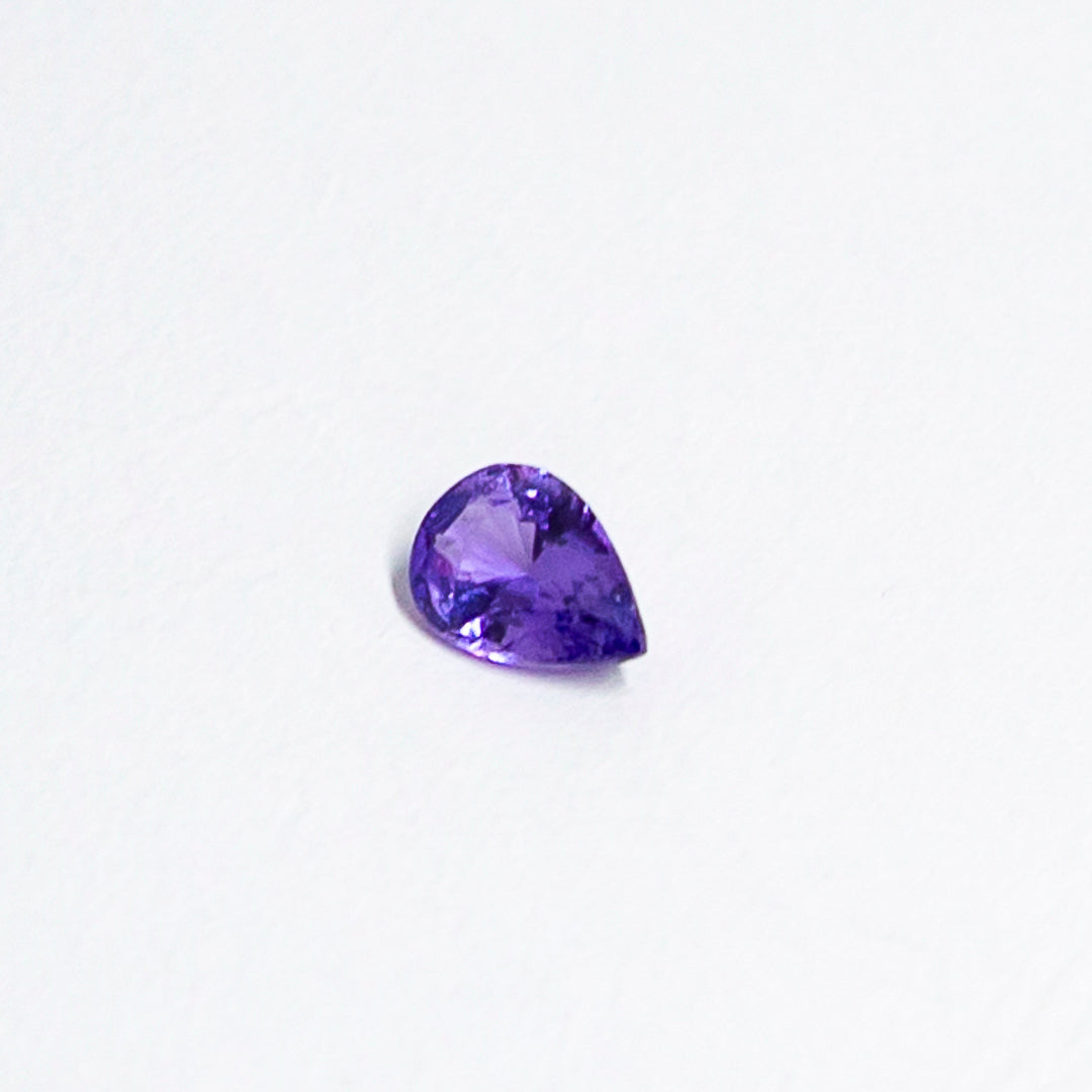 天然ラベンダーサファイア 0.430ct〈非加熱〉 ルース｜J.C.BAR