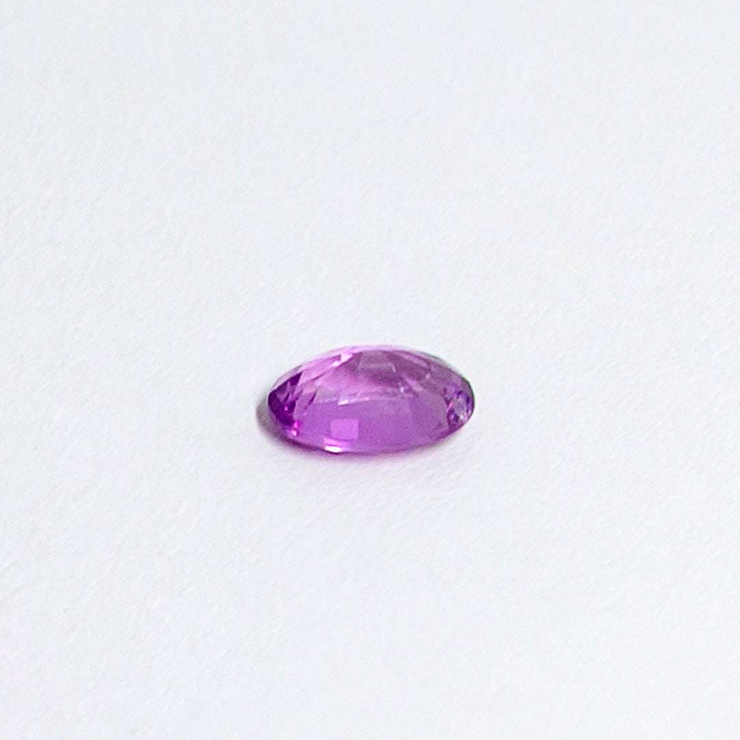 天然ラベンダーサファイア 0.640ct〈非加熱〉 ルース｜J.C.BAR