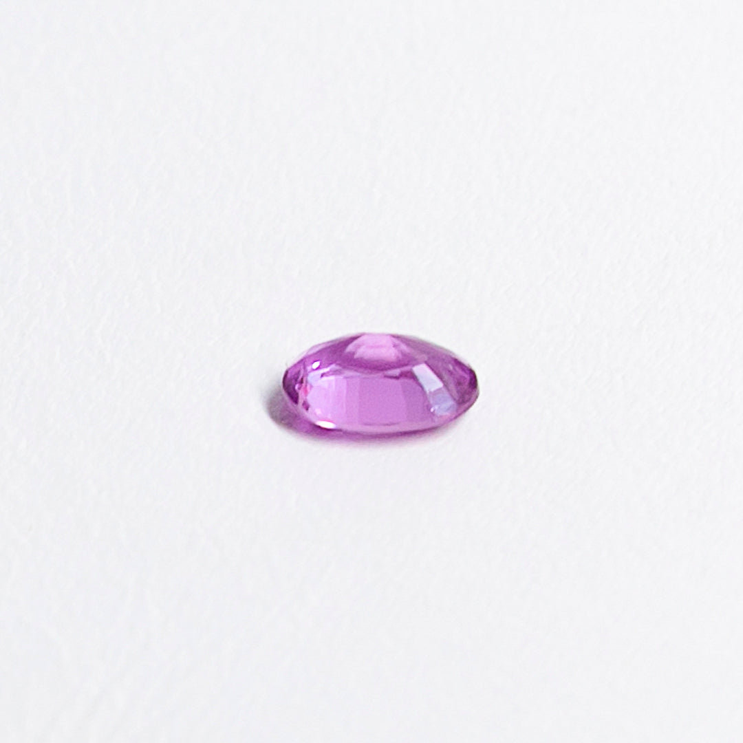 天然ラベンダーサファイア 0.550ct〈非加熱〉 ルース｜J.C.BAR